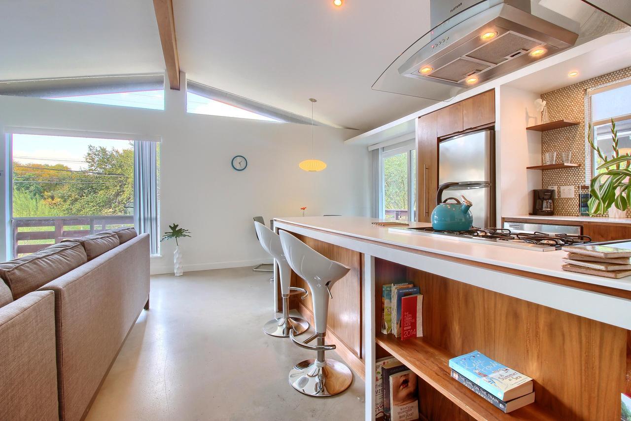 Travis Heights Modern I Villa Остин Екстериор снимка