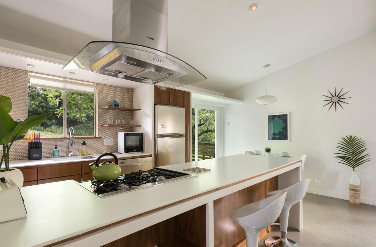 Travis Heights Modern I Villa Остин Екстериор снимка
